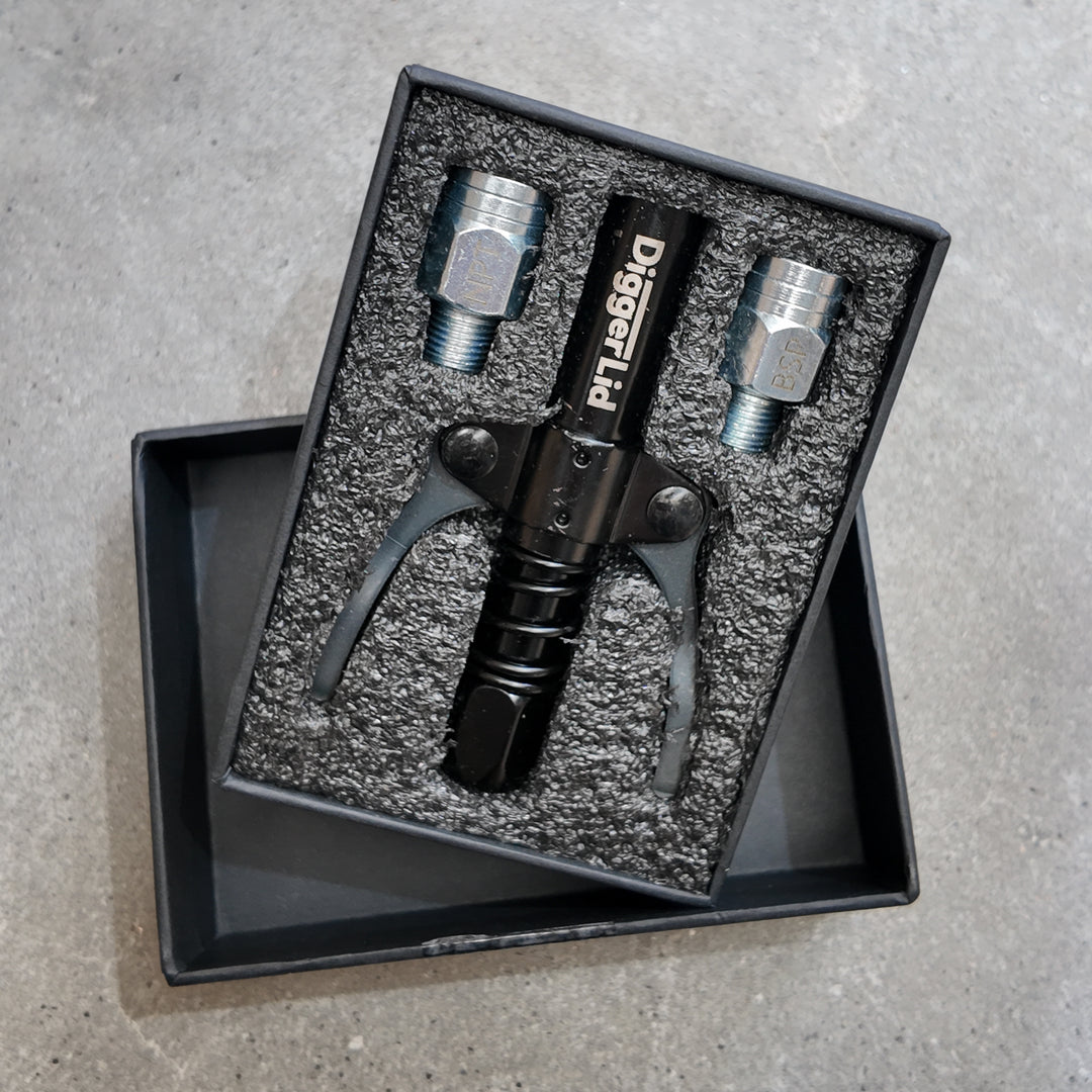 Quick Release Grease Coupler